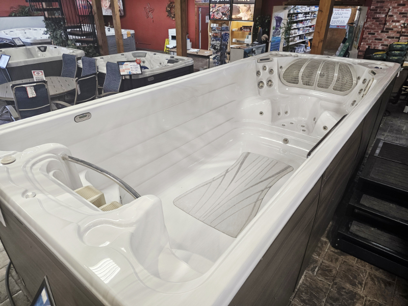 Hydropool 19’ Executive Trainer