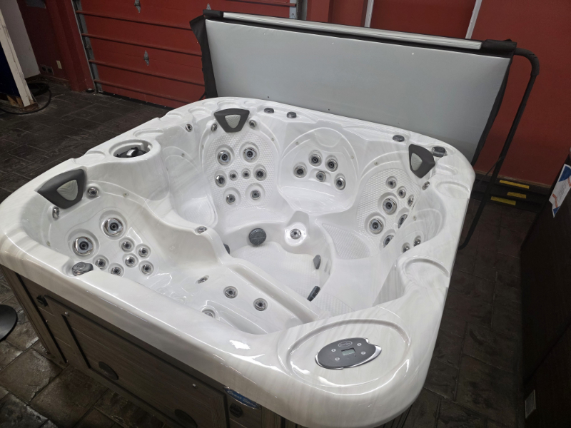 Coast=Spas-Classic-Element