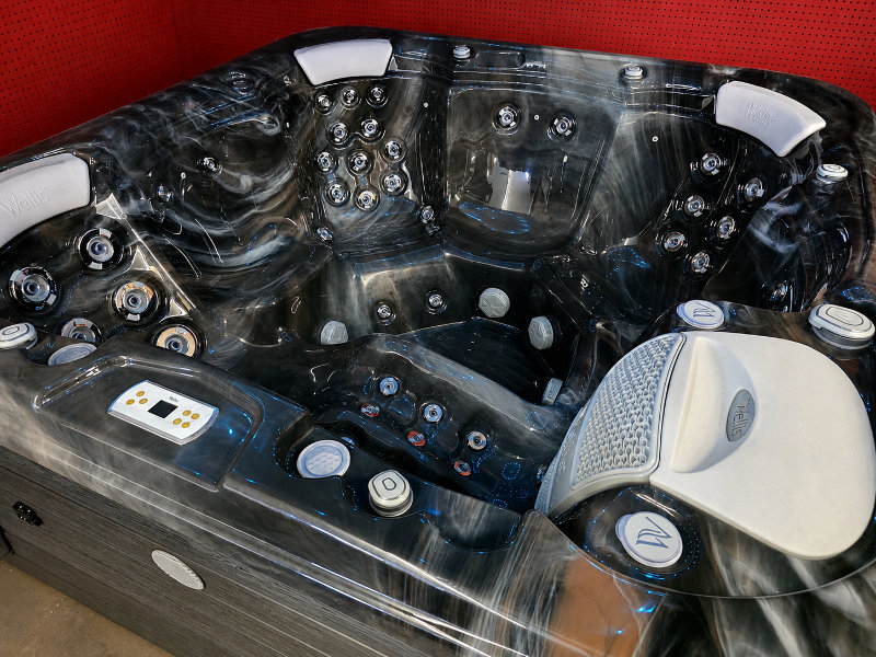 Wells Lugano Hot Tub